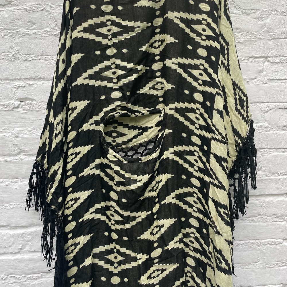 Green and black fringe printed poncho